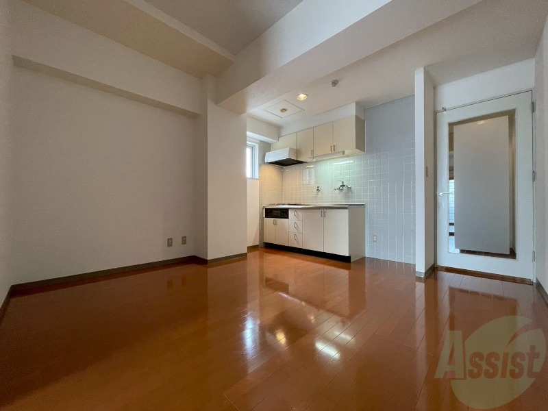 居室・リビング　広くてキレイなお部屋が広がっていて、充実した生活が送れそう。