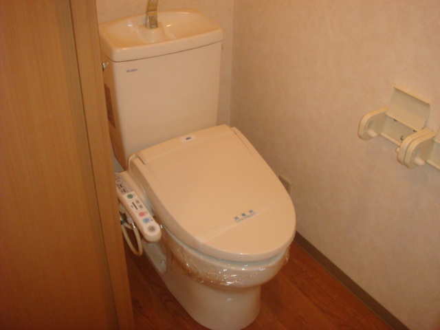 トイレ　シャワー付トイレ