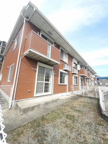庭　簡単な家庭菜園も楽しめるお庭です