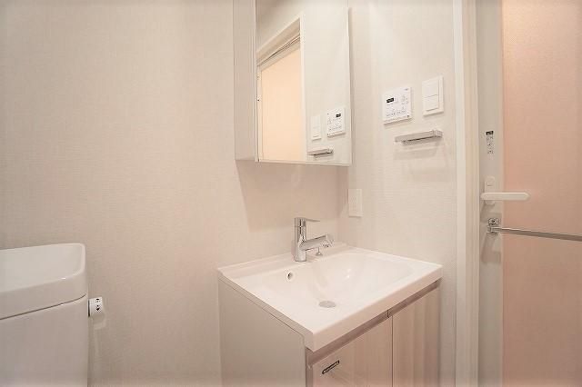 洗面設備　同タイプ部屋　参考写真です