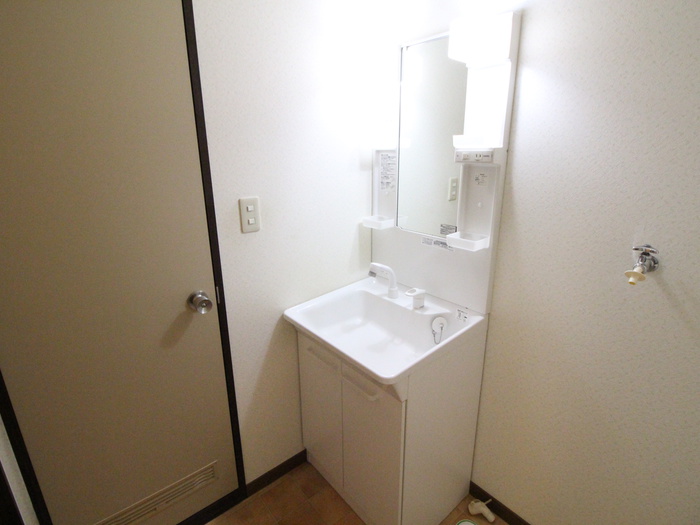洗面設備　※別間取りのお写真になります。
