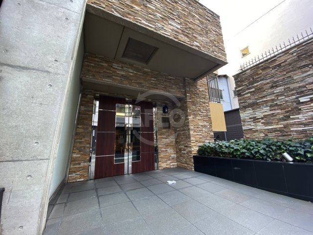 エントランス　ジュネーゼグラン京町堀　エントランス