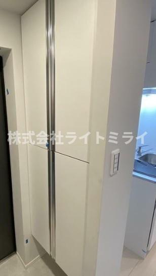 収納　エントランス?