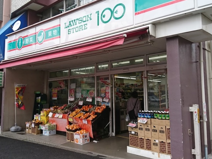 コンビニ　ローソンストア100.　高円寺南店（コンビニ）まで140m