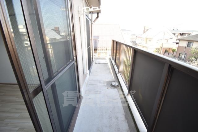 地下鉄御堂筋線 北花田駅 徒歩10分 3階建 築39年の内装写真