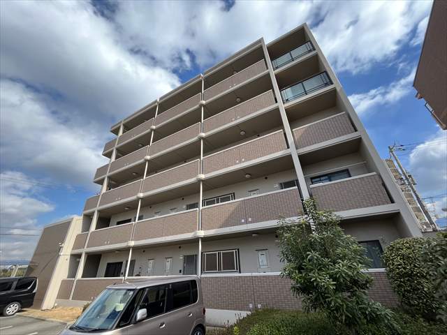 建物外観　■オートロック■防犯カメラ有り