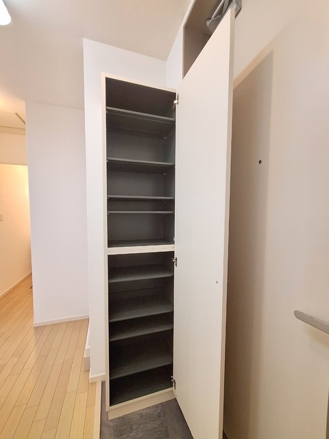 玄関　★シューズBOX★別部屋参考写真