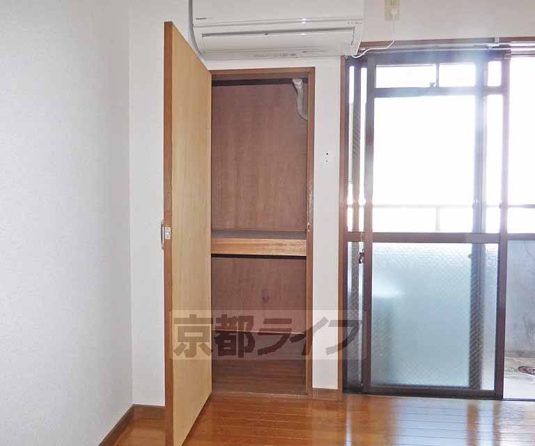 収納　押入れです