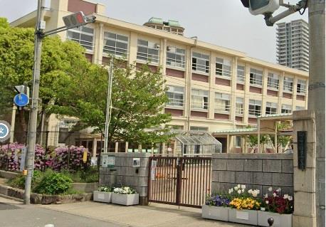 小学校　住吉小学校（小学校）まで387m