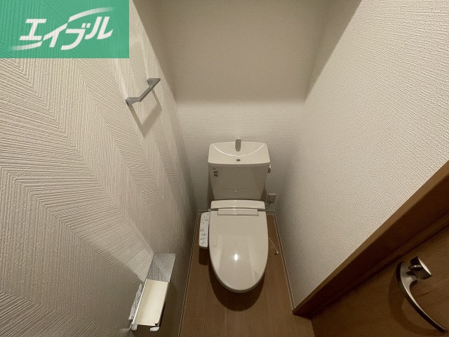 REGALEST 今のトイレ写真