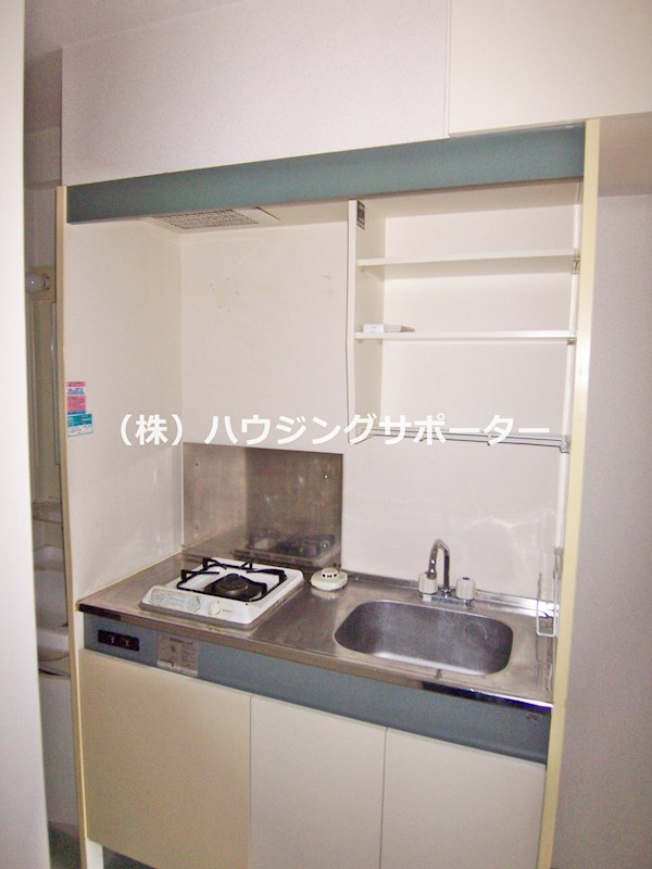 子安TYビルのキッチン写真