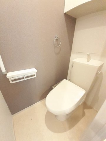 トイレ　清潔感のあるトイレです