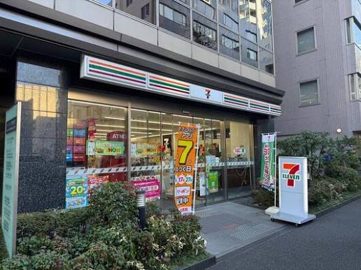 コンビニ　セブンイレブン（コンビニ）まで50m