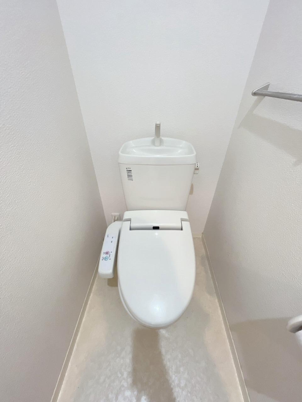 トイレ　ウォシュレット完備