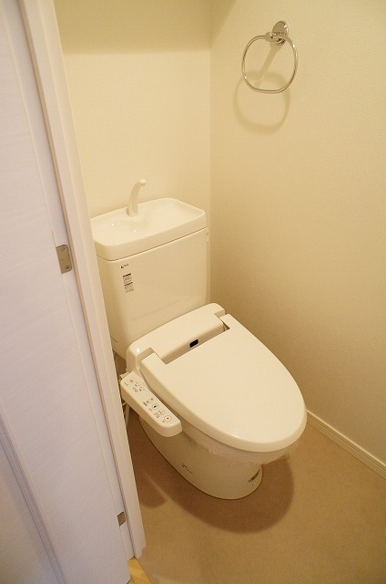 トイレ　落ち着いたトイレです