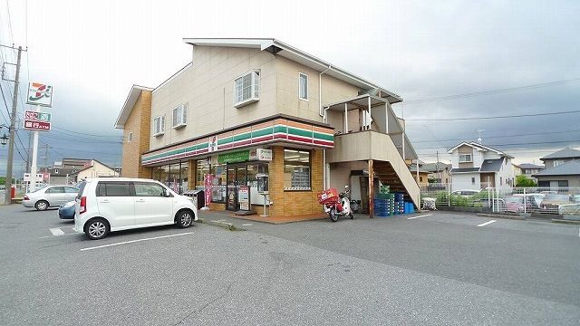 コンビニ　セブンイレブン木更津港南台店（コンビニ）まで600m