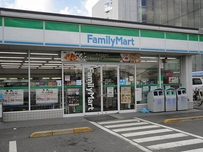 コンビニ　ファミリーマート藍住町奥野店様（コンビニ）まで240m