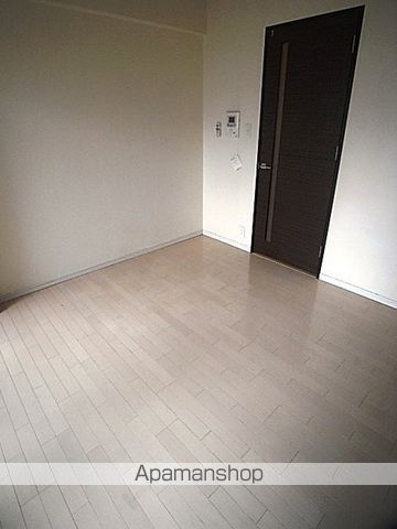 エスライズ本町東の居間写真