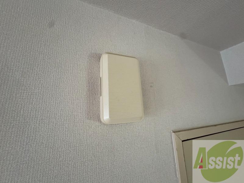 セキュリティ　来客時にはこちらのチャイムで知らせてくれます。