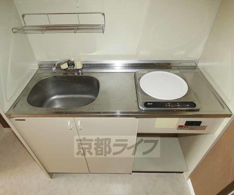 京阪本線 鳥羽街道駅 徒歩3分 3階建 築34年のキッチン写真