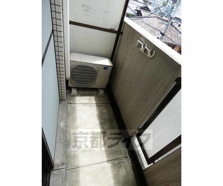 京阪本線 鳥羽街道駅 徒歩3分 3階建 築34年の内装写真