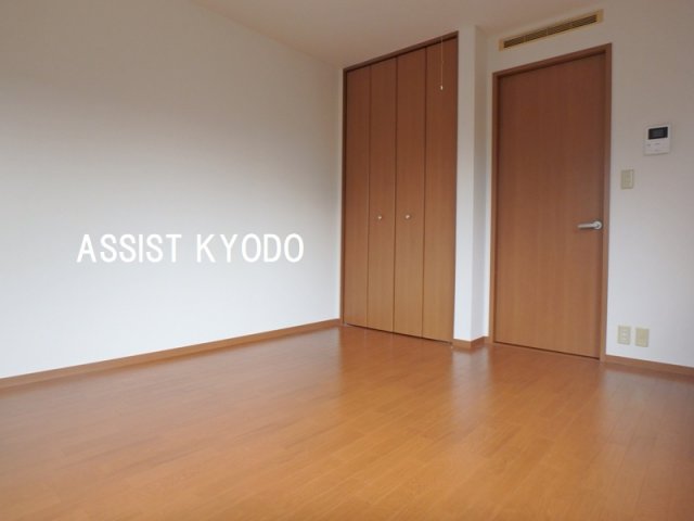 居室・リビング　※同物件参考写真です