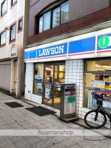 コンビニ　ローソン 大森北三丁目店（コンビニ）まで330m