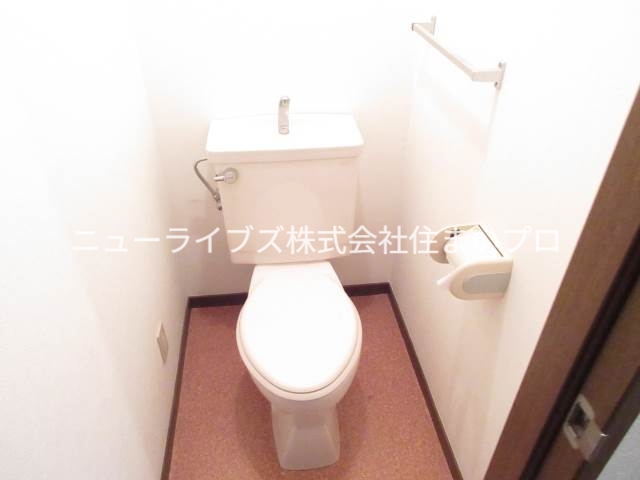 京阪本線 寝屋川市駅 徒歩19分 3階建 築28年のトイレ写真
