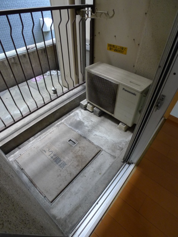 地下鉄名城線 矢場町駅 徒歩10分 7階建 築43年の内装写真