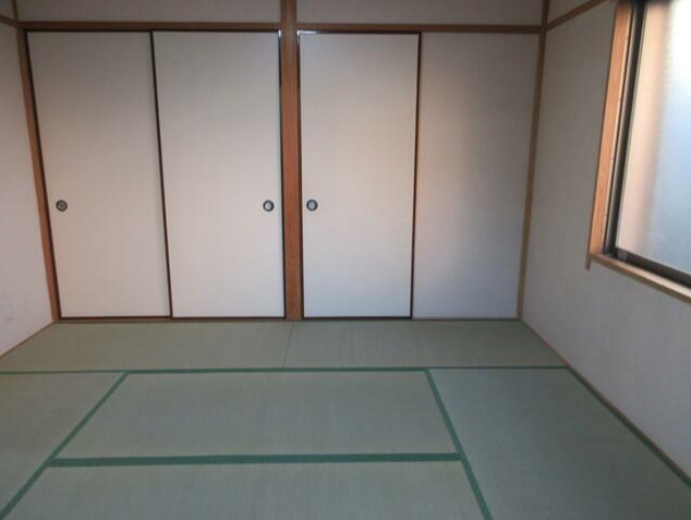 ＪＲ総武線 亀戸駅 徒歩9分 3階建 築21年の居間写真