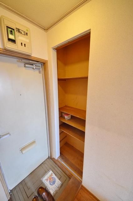 玄関　★お部屋探しは株式会社タウンハウジング東京まで★