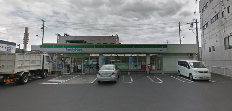 コンビニ　ファミリーマート 八木二丁目店（コンビニ）まで315m