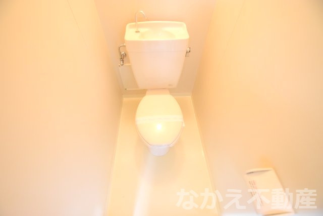 【小松島市金磯町のマンションのトイレ】