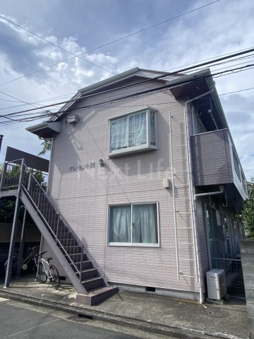 横浜市保土ケ谷区月見台のアパートの建物外観