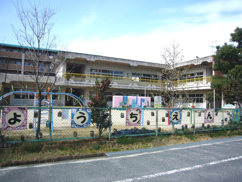 【守山市守山のアパートの幼稚園・保育園】