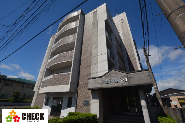 田川市大字奈良のマンションの建物外観