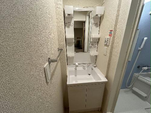 洗面設備　備品や設備仕様は号室等により異なるため現地をご確認ください。