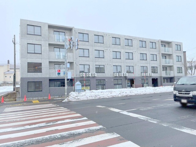 札幌市手稲区手稲本町三条のマンションの建物外観