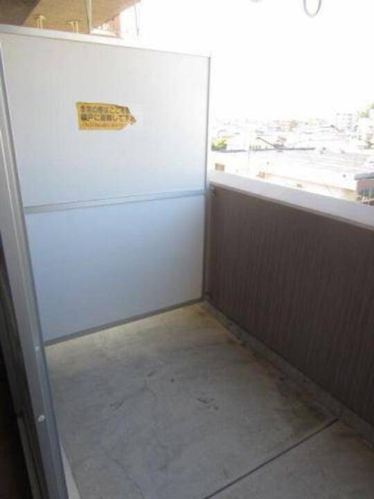 バルコニー　バルコニー