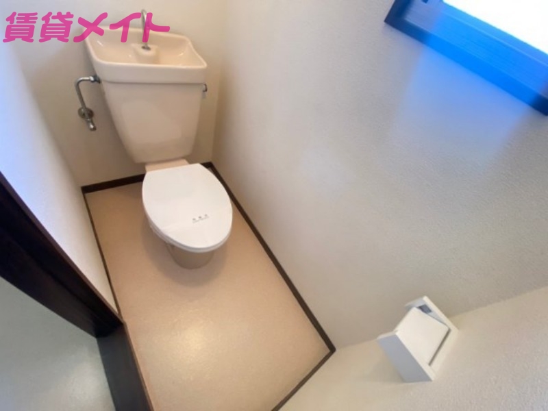 トイレ　別部屋参考写真