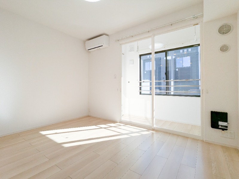 居室・リビング　図面と現状に相違がある場合には現状を優先