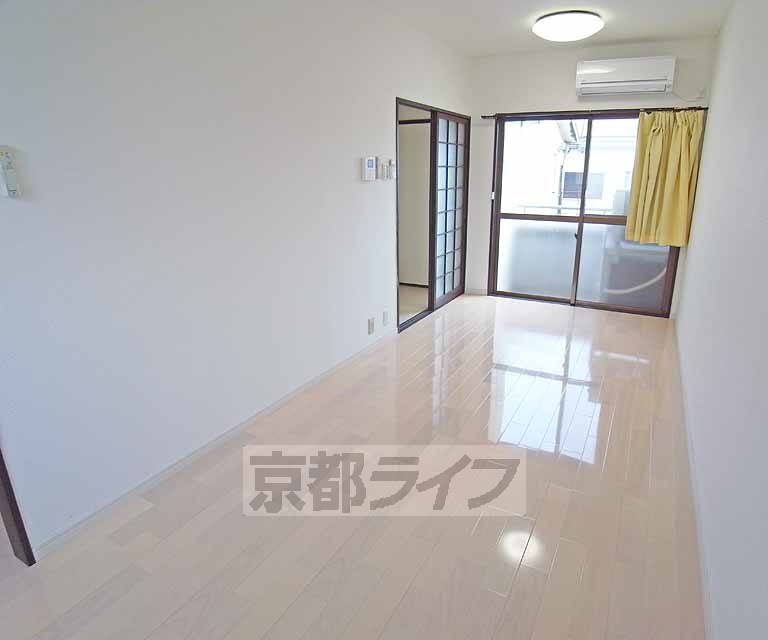 居室・リビング　広々！使いやすいお部屋です