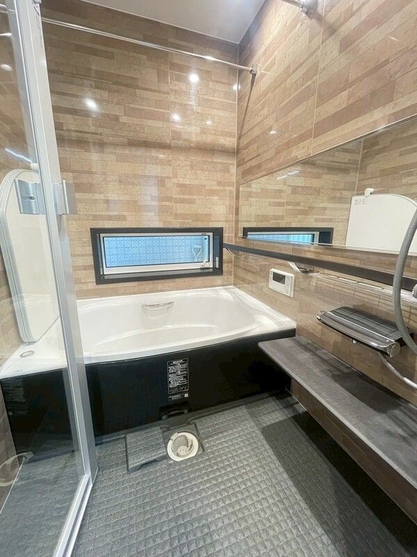 バス・シャワールーム