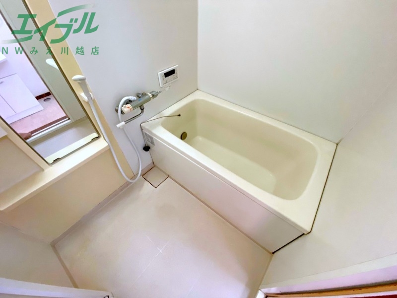 バス・シャワールーム　同型反転参考写真です。