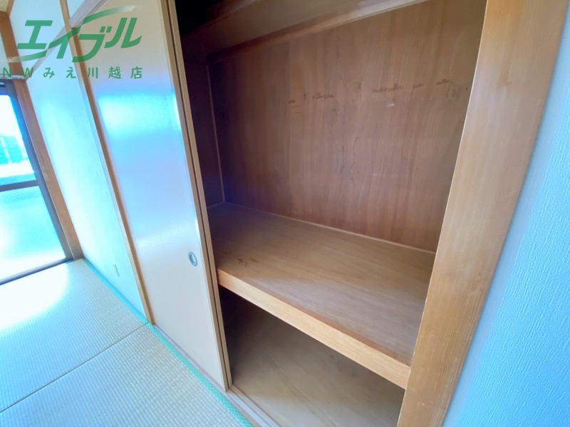 収納　同型反転参考写真です。