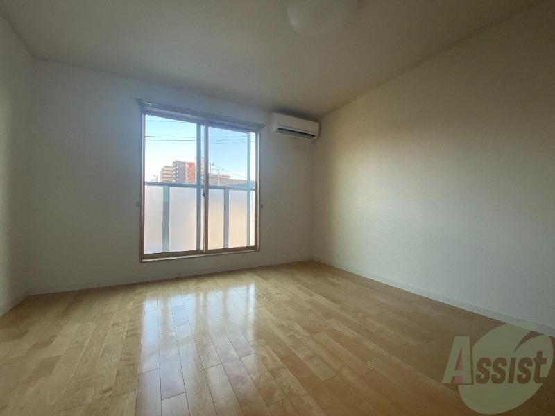 居室・リビング　広々としたリビング。日当たり良好、ゆっくり出来ますね。