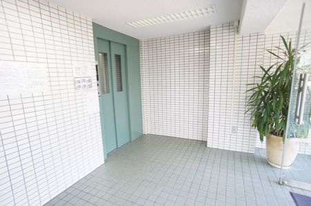 キャロルマンションの外観写真