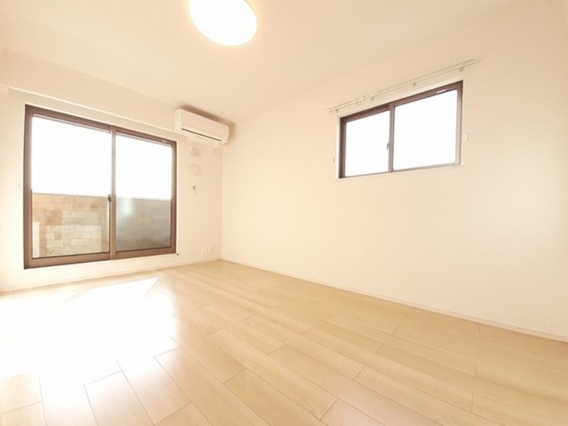 居室・リビング　図面と現状に相違がある場合には現状を優先