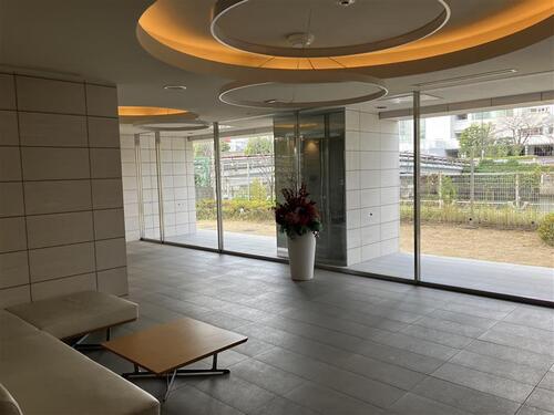 玄関　エントランス