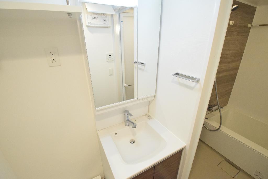 洗面設備　洗髪洗面化粧台